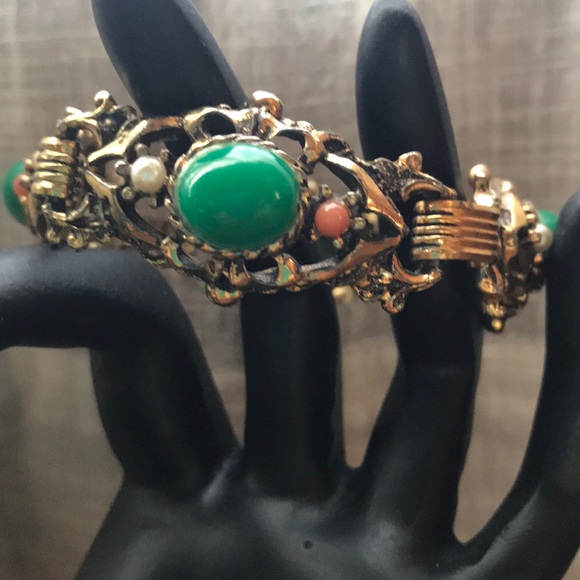 vintage Jewelry - Ornate vintage link bracelet